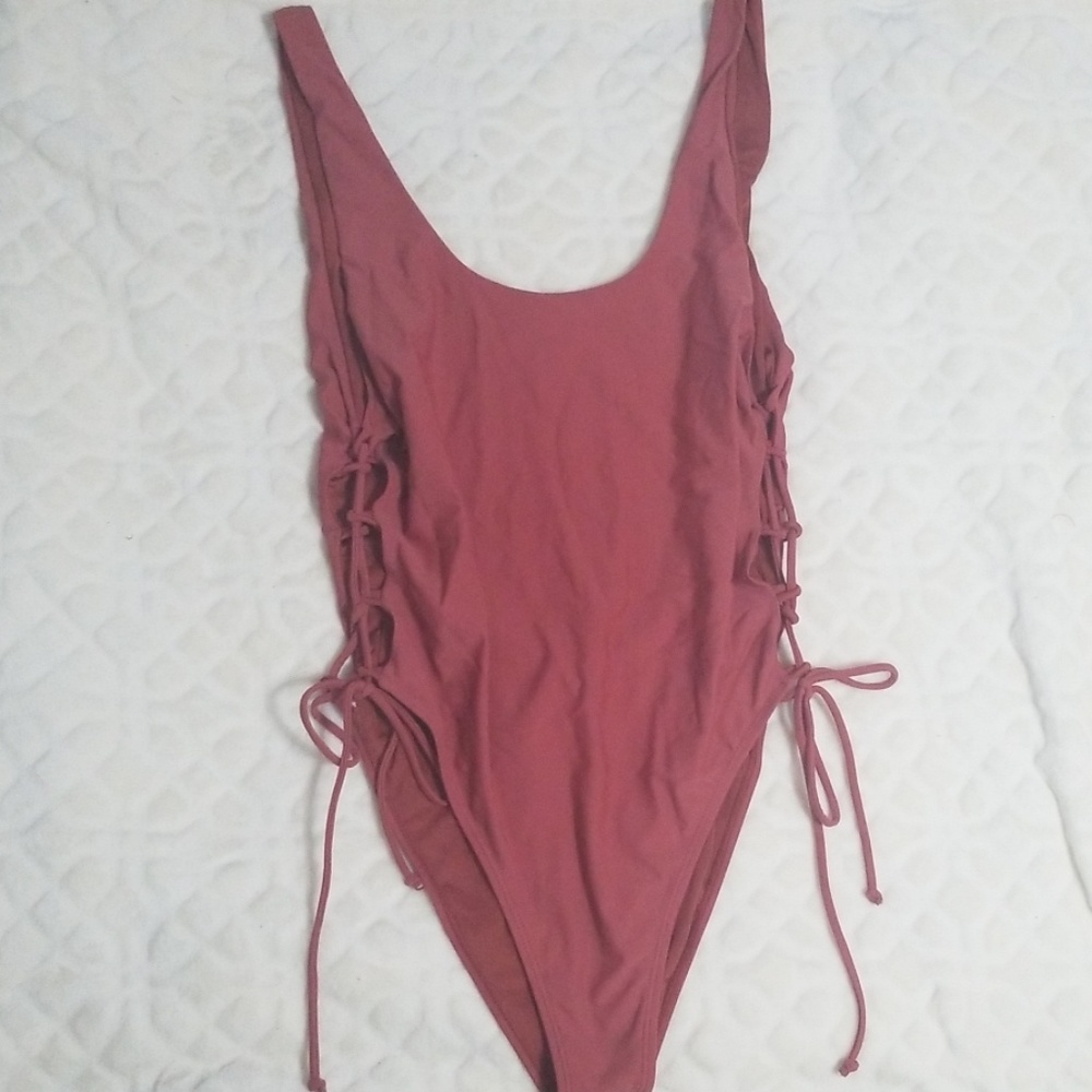 One piece bathing suit